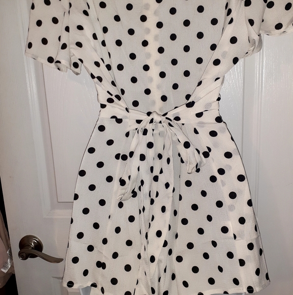 Short/romper - Picture 4 of 4